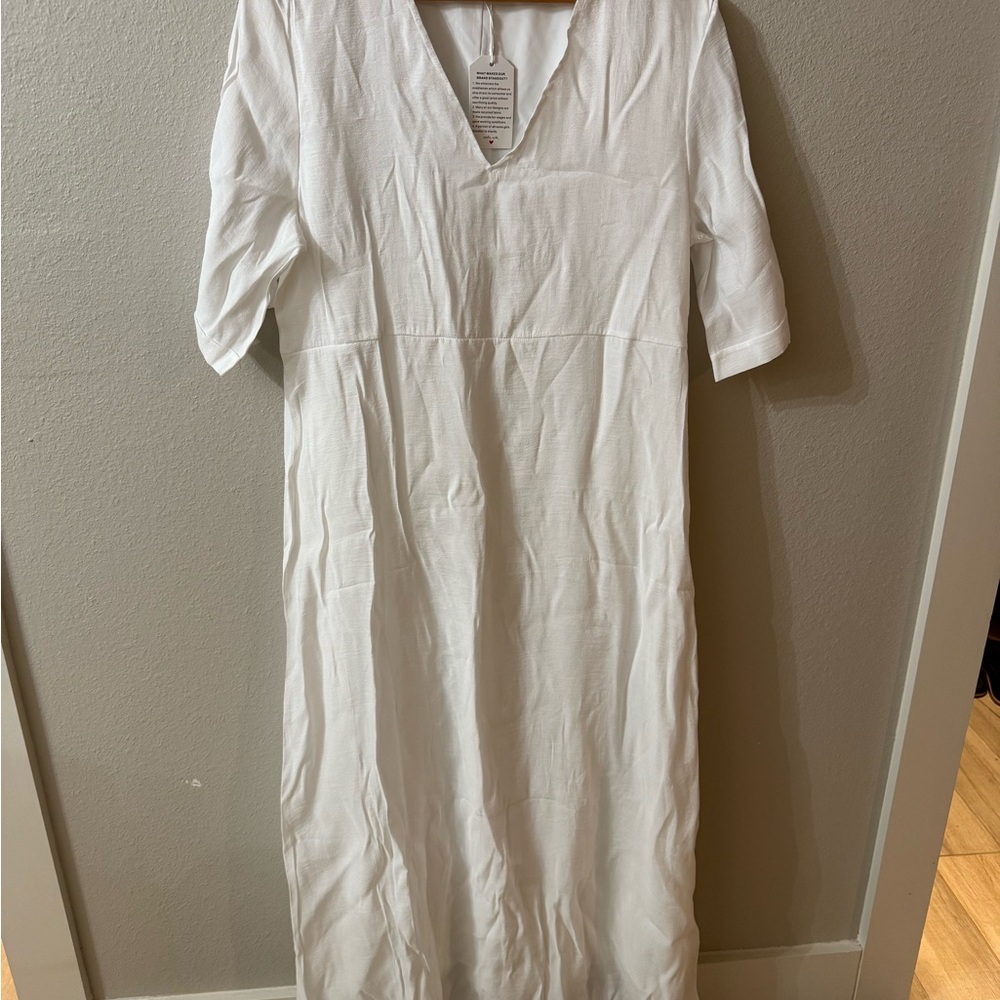 Elegant Cream V-Neck Dress